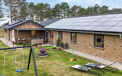 Angret - 200M from the Sea