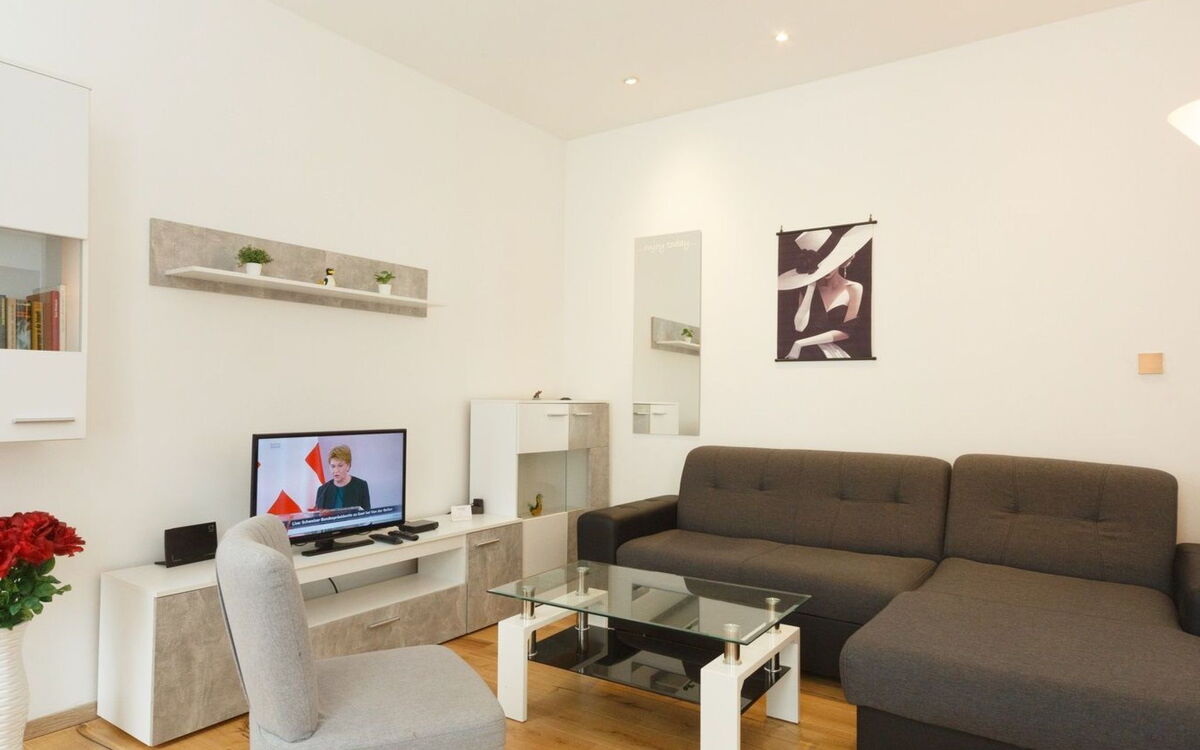 In Fünfhaus mit Garten