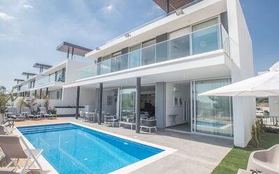 Ferienvilla Olivine Pearl mit Meerblick