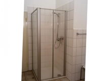 Wohnung in Einem Historischen Gebäude mit Balkon U