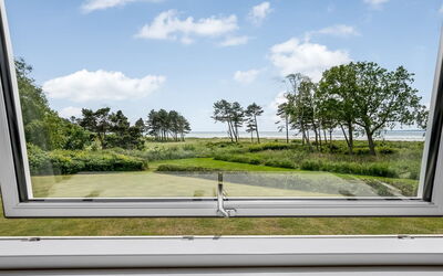 Ellanora - 50M from the Sea