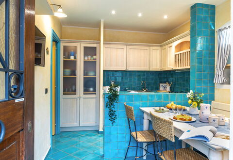 Suite la Torre: Diseño De Interiores, Piso, Mueble, Cocina, Suelo, Mostrador, Techo, Habitación, Encendiendo, Gabinetes