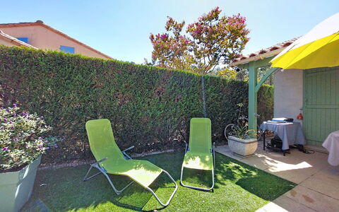 Les Mathes 642: Azul, Piscina, Material Compuesto, Sombra, Recurso, Inmuebles, Hacienda, Villa, Centro De Ocio