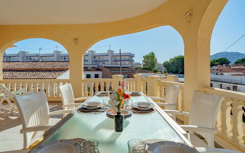 Riu Segura: Piscina, Recurso, Sombra, Inmuebles, Condominio, Hotel, Paisajismo, Hacienda, Villa
