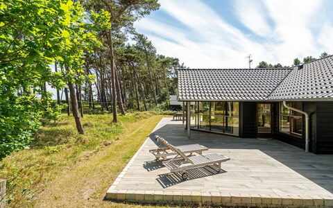 Groa - 50M from the Sea: Techo, El Terreno Del Lote, Cabaña, Casa, Área Rural, Cobertizo, Vía Muerta, Edificios Del Jardín, Cuarto De Troncos, \Choza