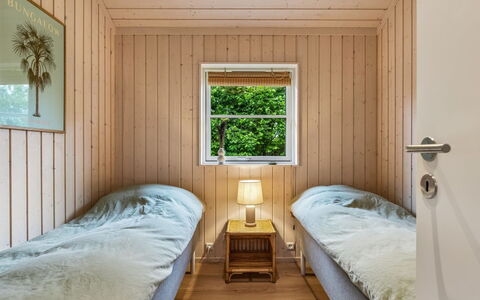 Galatia - 1.4Km from the Sea: Habitación, Piso, Madera, Suelo, Diseño De Interiores, Cama, Techo, Mueble, Sábana, Lecho