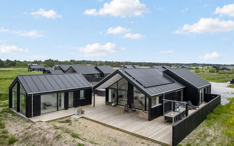 Damiana - 1.1Km from the Sea: Mueble, Madera, Diseño De Interiores, Piso, Suelo, Silla, Habitación, Techo, Sala, Departamento
