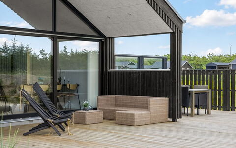 Damiana - 1.1Km from the Sea: Mueble, Madera, Diseño De Interiores, Piso, Suelo, Silla, Habitación, Techo, Sala, Departamento