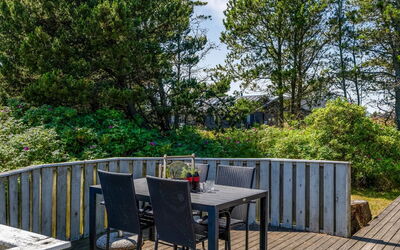 Erle - 990M from the Sea