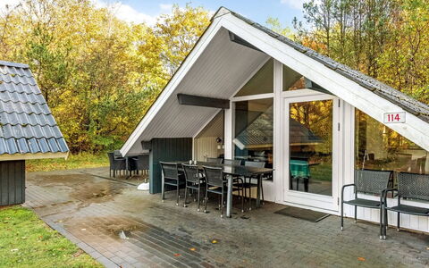 Avni - 30Km from the Sea: Mueble, Mueble Para Exteriores, Vajilla, Mesa, Drinkware, Silla, Mesa Al Aire Libre, Comida, Botella