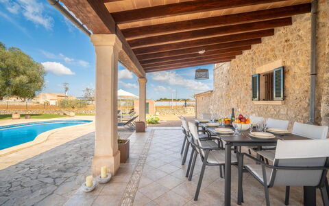 La Perla de Son Peroti: Mueble, Arquitectura, Piscina, Casa, Material Compuesto, Recurso, Puerta, Silla, Sombra, Inmuebles