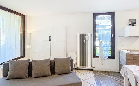 Pinzolo 205: Mueble, Piso, Diseño De Interiores, Suelo, Madera, Departamento, Sofá, Habitación, Sala, Casa
