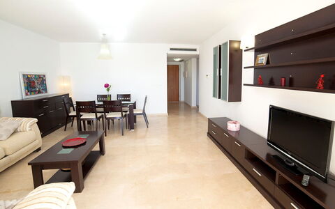 Altea 649: Habitación, Propiedad, Sala, Diseño De Interiores, Mueble, Edificio, Suelo, Bienes Raíces, Casa, Suite