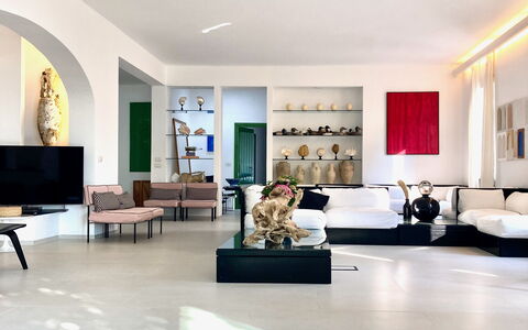 Portofino: Mueble, Diseño De Interiores, Piso, Suelo, Pared, Techo, Encendiendo, Habitación, Casa, Sala