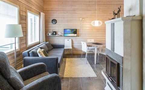 Ylläs Eeli C 4: Mueble, Silla, Mueble Para Exteriores, Mesa, Madera, Mesa Al Aire Libre, Cocina Y Comedor Mesa, Sombra, Jardín, Paraguas