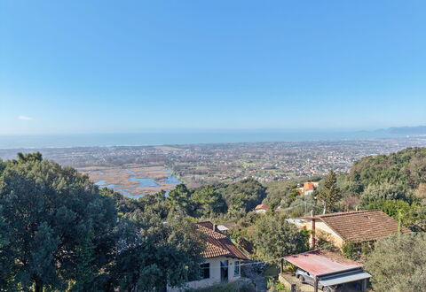 Villa Il Giardino: Cielo, Tiempo De Día, Horizonte, Vegetación, Paisaje, Ecorregión, Planta De La Comunidad, El Terreno Del Lote, Área Rural, Mañana