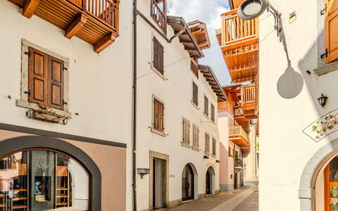 Pinzolo 5: By, Arquitectura, Balcón, Callejón, Guijarro