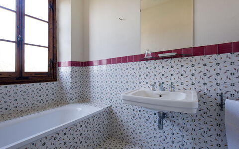 Martini: Piso, Arreglo De Tubería, Suelo, Loseta, Baño, Plomería, Grifo, Diseño, Cerámico, Lavabo