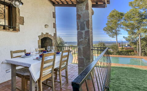 Villa Joan Salvat: Mueble, Silla, Eco Hotel, Sombra, Inmuebles, Villa, Casa De Campo, Recurso, Piscina, Pared De Piedra
