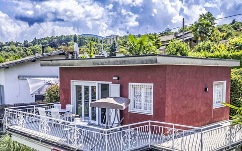 Terrazza Ninì: Techo, Casa, Casa, Barrio Residencial, Balcón, Porche, Cabaña, Inmuebles, Yarda, Villa