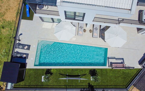 Loparia: Piscina, Recurso, Material Compuesto, Ocio, Eco Hotel, Villa, Inmuebles, Sombra, Thermae, Hotel