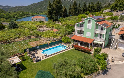 Solo: Hierba, Casa, Área Rural, Cabaña, Techo, Casa, Paisaje, Llanura, El Terreno Del Lote