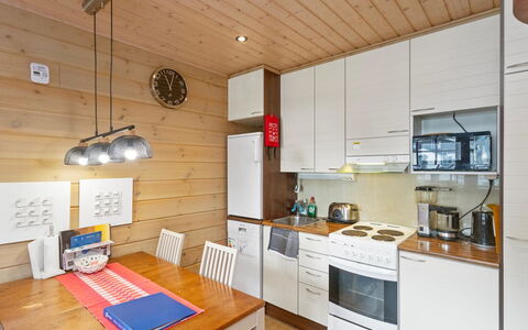 Levin Otava 2: Diseño De Interiores, Mueble, Cocina, Madera, Piso, Techo, Mostrador, Habitación, Suelo, Gabinetes