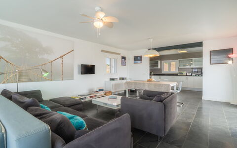 Sa Blanca: Diseño De Interiores, Piso, Mueble, Techo, Madera, Suelo, Sofá, Suelos De Madera, Sala, Habitación