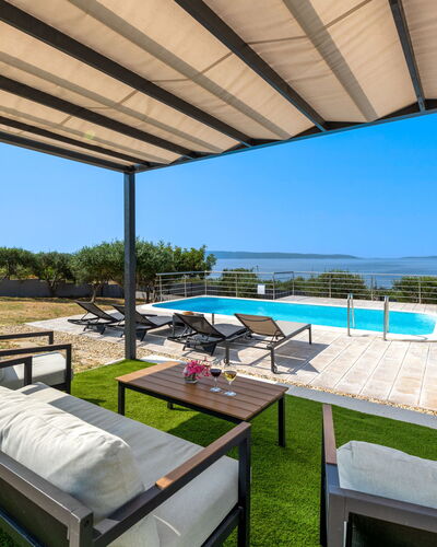 Ria with Heated Pool
