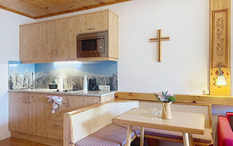 Sankt Michael im Lungau 100: Silla, Recurso, Manchas De Madera, Hotel, Sala