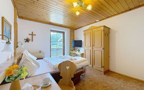 Sankt Michael im Lungau 100: Techo, Casa, Departamento, Habitación, Hotel, Cama, Villa, Marco De La Cama, Recurso, Lecho