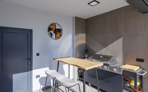 De Karlo: Mueble, Mueble Para Exteriores, Silla, Sombra, Pabellón, Mesa Al Aire Libre, Estructura Al Aire Libre, Patio, Toldo, Cocina Y Comedor Mesa