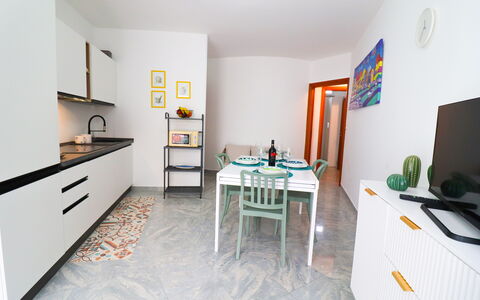 Casa Kalès Otranto – Holiday Home 4 Guests – Ac, W: Piso, Diseño De Interiores, Madera, Mueble, Suelo, Cocina, Habitación, Mostrador, Electrodoméstico, Departamento
