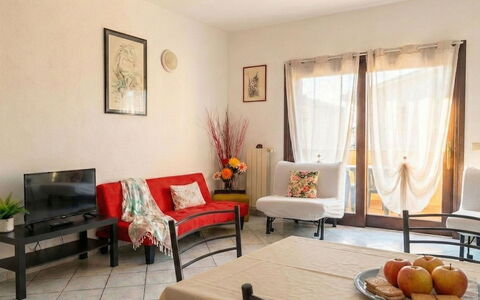 La Casa di Lucia: Departamento, Diseño Urbano, Balcón, Condominio, Aluminio, Ático