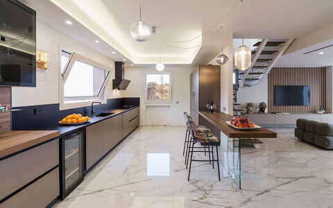 Villa Shelly: Diseño De Interiores, Piso, Mueble, Suelo, Pared, Lámpara, Madera, Techo, Cocina, Encendiendo