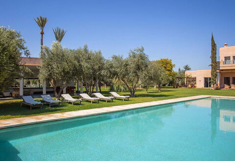Villa Elio: Piscina, Recurso, Inmuebles, Thermae, Jardín, Hacienda, Sombra, Mueble Para Exteriores, Paisajismo, Eco Hotel