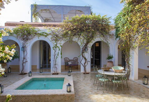 Villa Mauri: Maceta, Piscina, Arco, Inmuebles, Recurso, Patio, Hacienda, Planta De Casa, Sombra, Eco Hotel