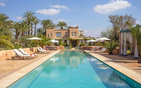 Villa Jamila: Piscina, Recurso, Mueble Para Exteriores, Inmuebles, Sunlounger, Thermae, Hacienda, Eco Hotel, Paraguas