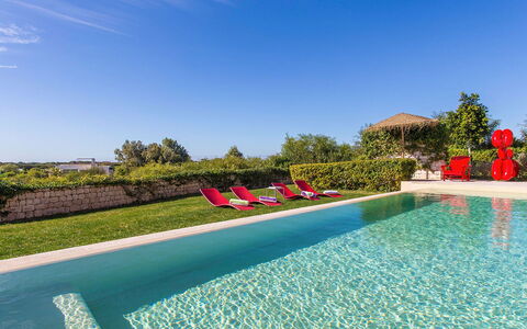 Villa Amador: Piscina, Jardín, Inmuebles, Hacienda, Recurso, Paisajismo, Villa, Eco Hotel, Casa De Campo, Yarda