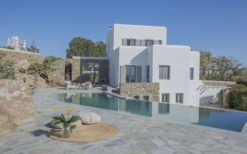 Villa Ermione: Inmuebles, Piscina, Villa, Fuente De Agua