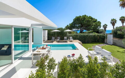 Villa Zora: Piscina, Recurso, Sombra, Mueble Para Exteriores, Inmuebles, Villa, Eco Hotel, Sunlounger, Hotel