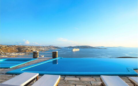 Casa le Rose: Azul, Piscina, Costeras Y Los Accidentes Geográficos Oceánico, Recurso, Mar, Costa, Oceano, Zona Tropical, Eco Hotel, Villa