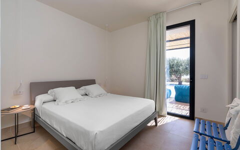 Villa Campo Verde: Mueble, Suelo, Piso, Diseño De Interiores, Casa, Habitación, Cama, Habitación, Departamento, Sombra