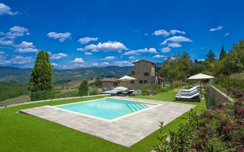 Villa Marinella: Piscina, Colina, Cordillera, Recurso, Jardín, Casa De Campo, Paisajismo, Inmuebles, Césped, Eco Hotel