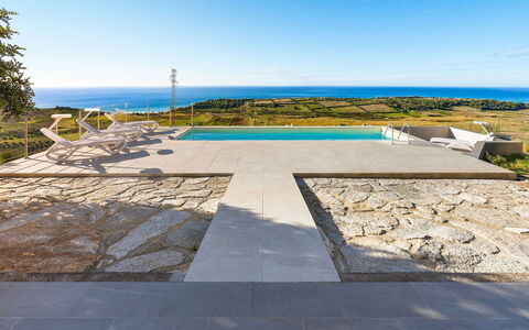 Villa Lily: Azul, Material Compuesto, Losa, Hormigón, Loseta, Piscina, Pasarela
