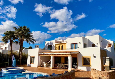 Dream House: Piscina, Barrio Residencial, Recurso, Casa, Inmuebles, Villa, Eco Hotel, Hacienda, Mueble Para Exteriores