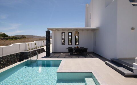 Golden Sunset Villa: Material Compuesto, Piscina, Diseño, Balcón, Villa, La Luz Del Día, Ático