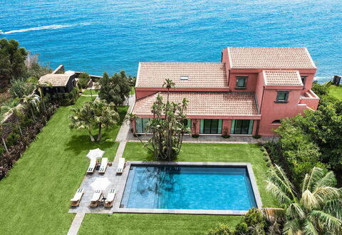 Villa Pozzillo: Piscina, Recurso, Inmuebles, Mar, Eco Hotel, Ocio, Villa, Oceano, Mansión, Balneario