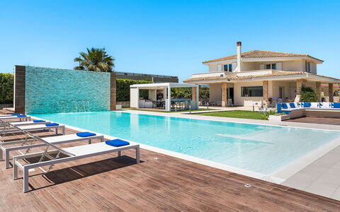 Villa Agorà: Piscina, Azul, Recurso, Eco Hotel, Ocio, Thermae, Material Compuesto, Inmuebles, Villa, Mueble Para Exteriores