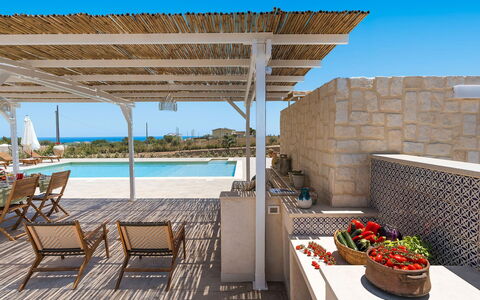 Villa Camporeale: Piscina, Mueble, Recurso, Mueble Para Exteriores, Sombra, Silla, Estructura Al Aire Libre, Eco Hotel, Diseño, Sunlounger
